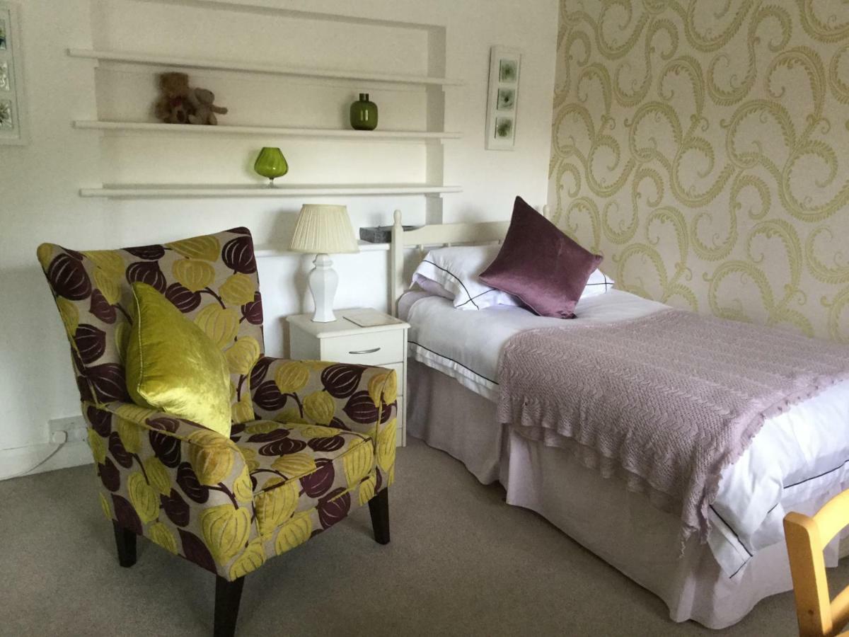 Hotel 83 à Aylesbury  Extérieur photo